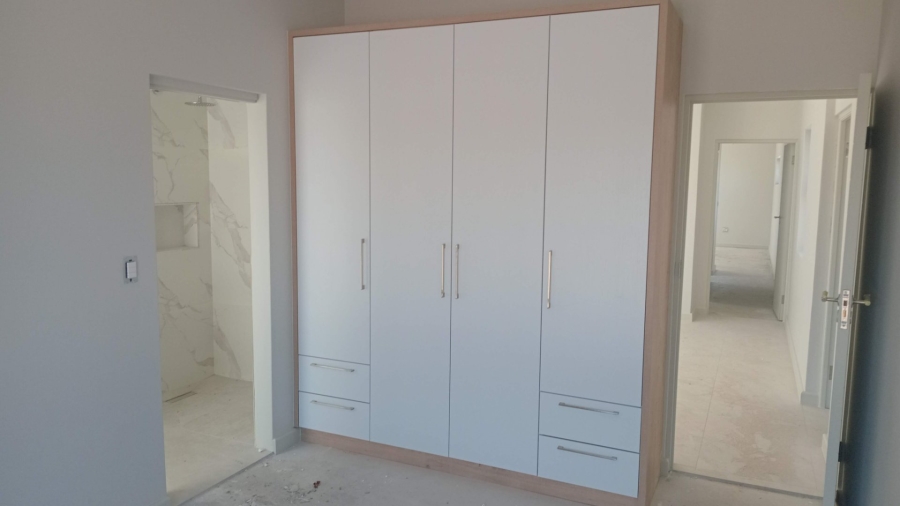 4 Bedroom Property for Sale in Sandown Western Cape